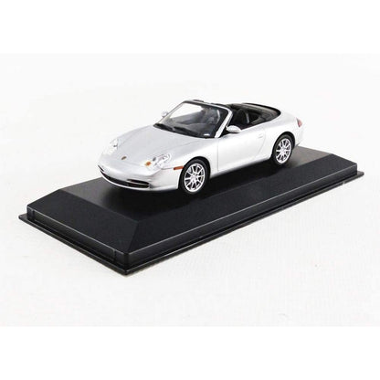 Porsche 911 Cabriolet (996 2001) in Silver