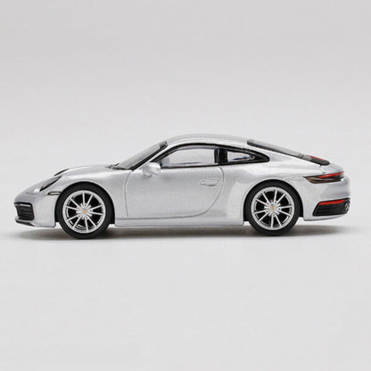 Porsche 911 Carrera 4s (992 RHD) in GT Silver Metallic