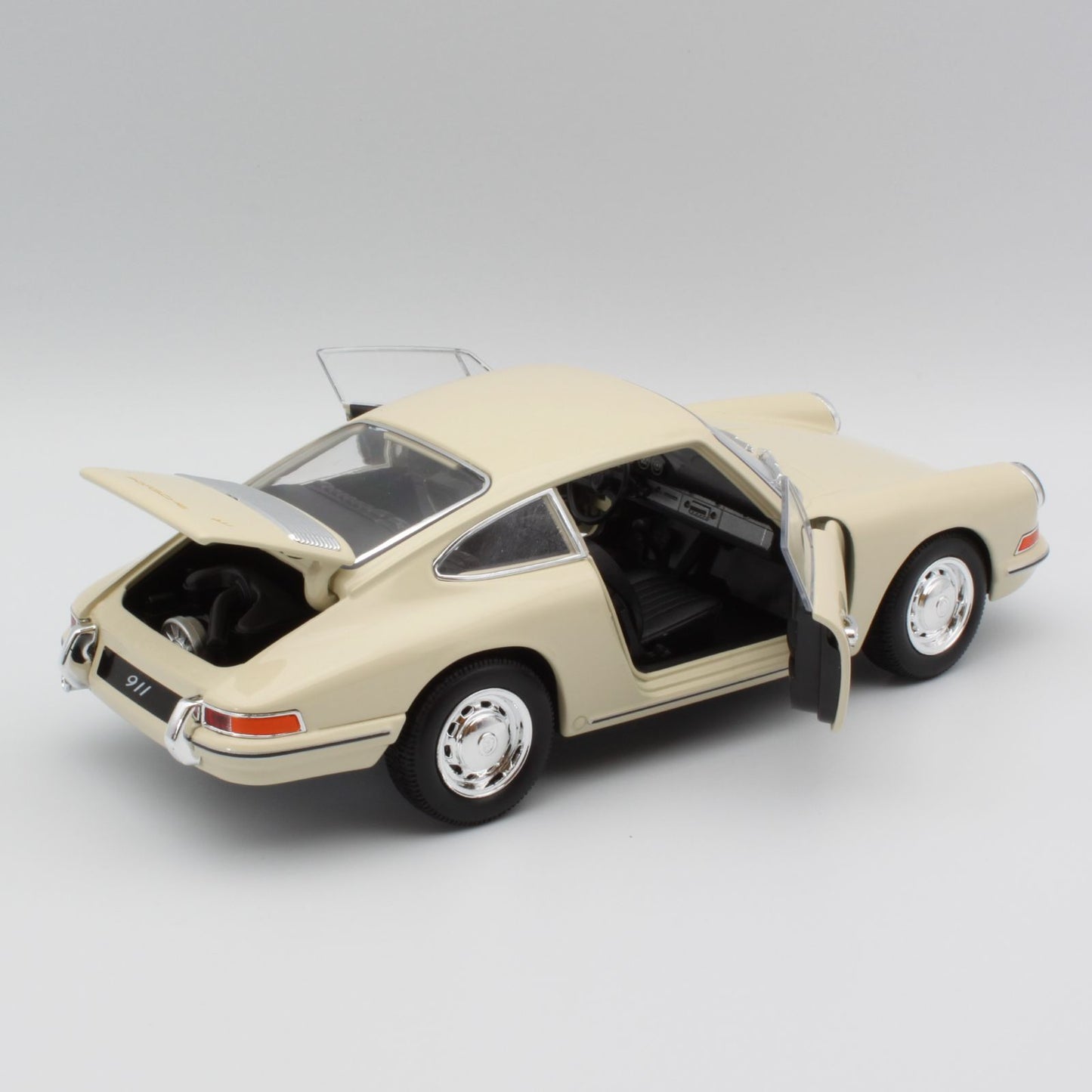 Porsche 911 Carrera (1964) in cream