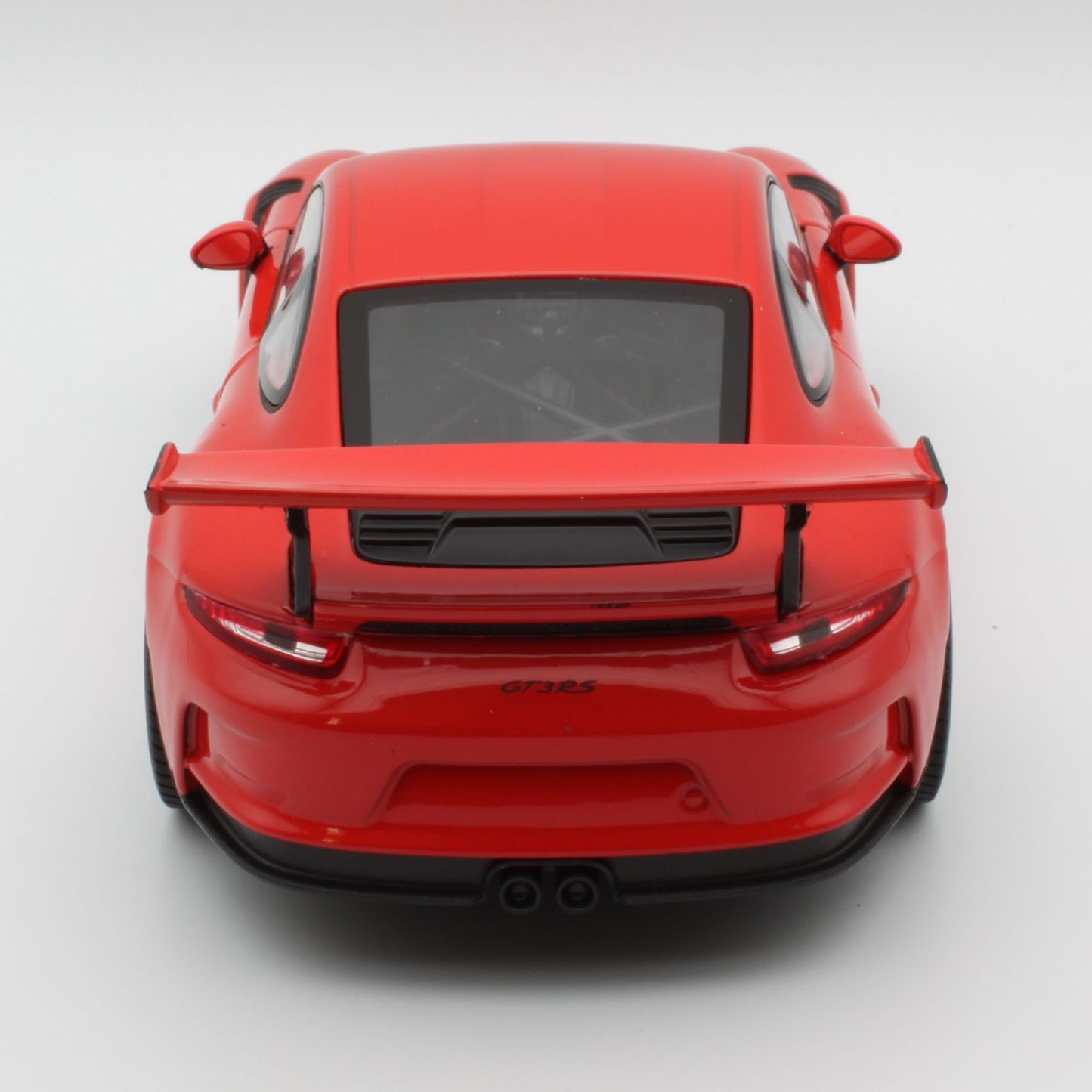Porsche 911 GT3 RS in orange