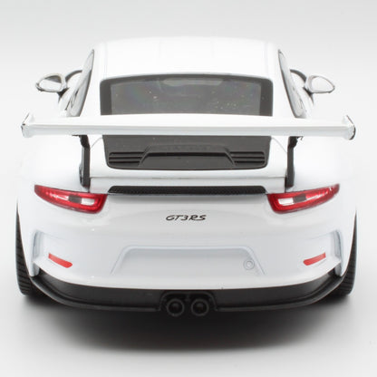 Porsche 911 GT3 RS in white