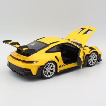 Porsche 911 GT3 RS (Type 992) in yellow