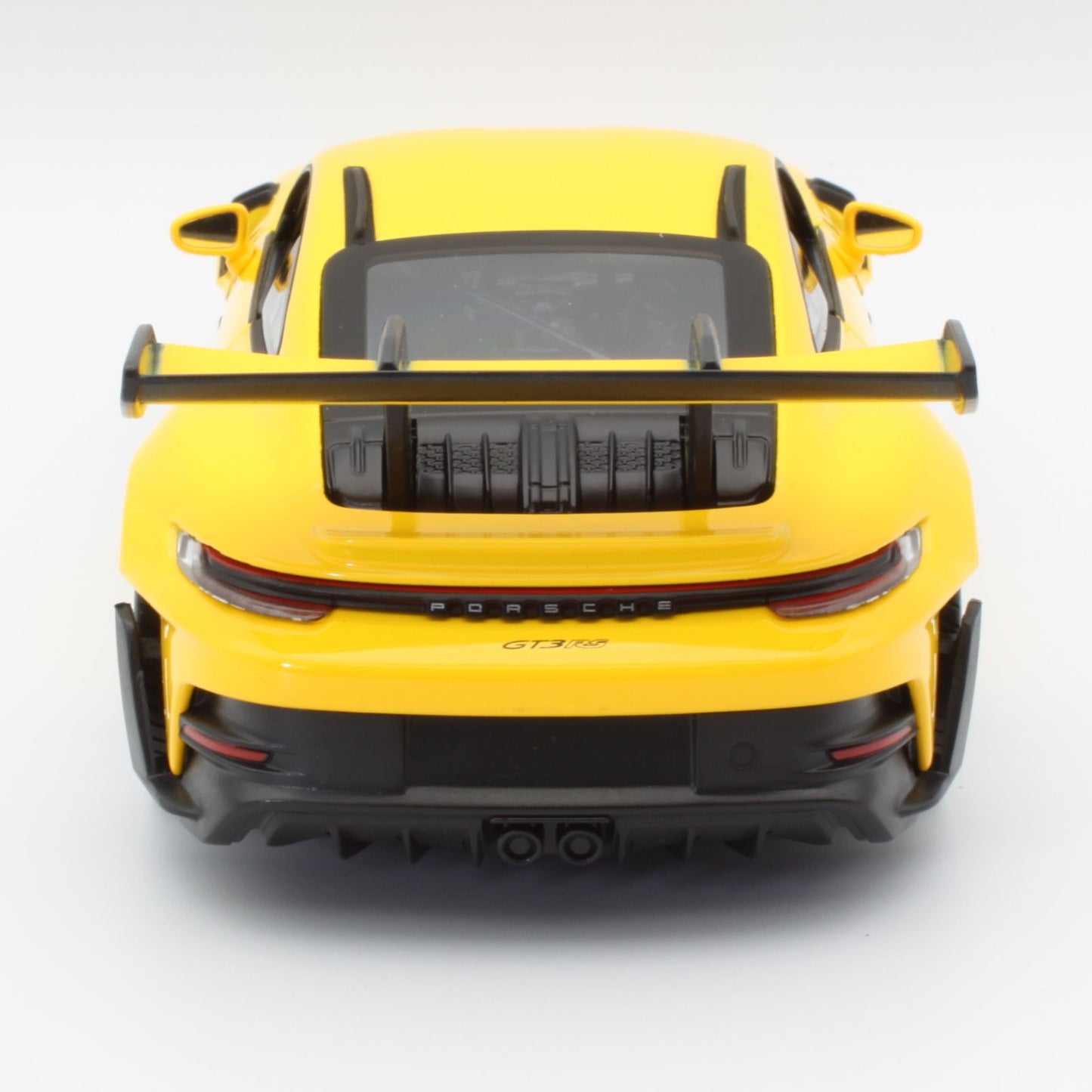 Porsche 911 GT3 RS (Type 992) in yellow