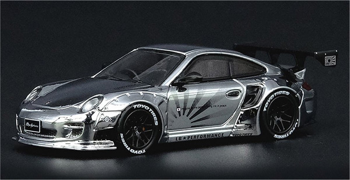 Porsche 997 LBWK (With Auto Salon Diorama and 3 Figures) in Chrome
