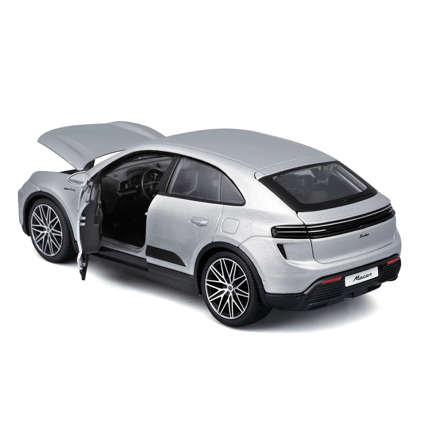 Porsche Macan 4 Electric (2024) in Silver