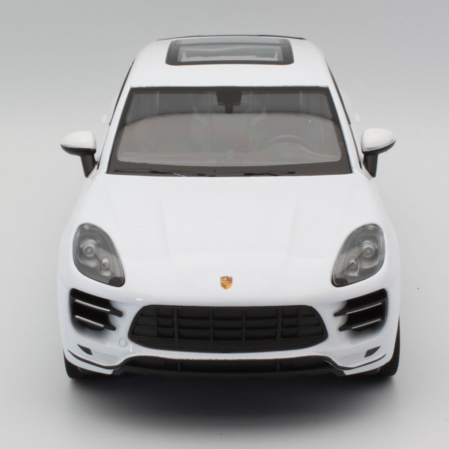 Porsche Mecan Turbo (2014) in white