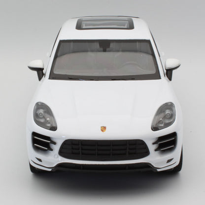 Porsche Mecan Turbo (2014) in white