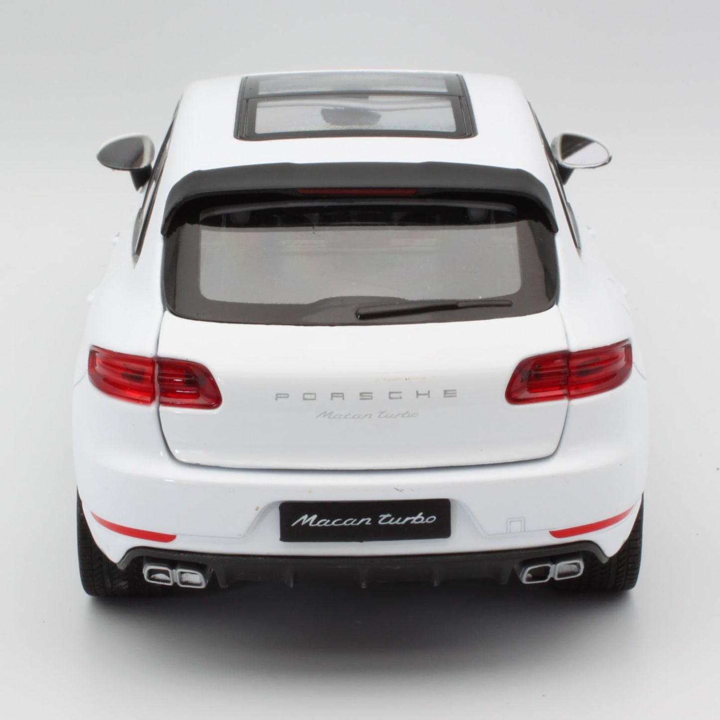 Porsche Mecan Turbo (2014) in white