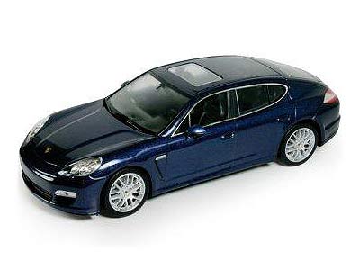 Porsche Panamera S (2009) in Metallic Blue