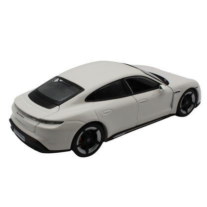 Porsche Taycan Turbo S in White