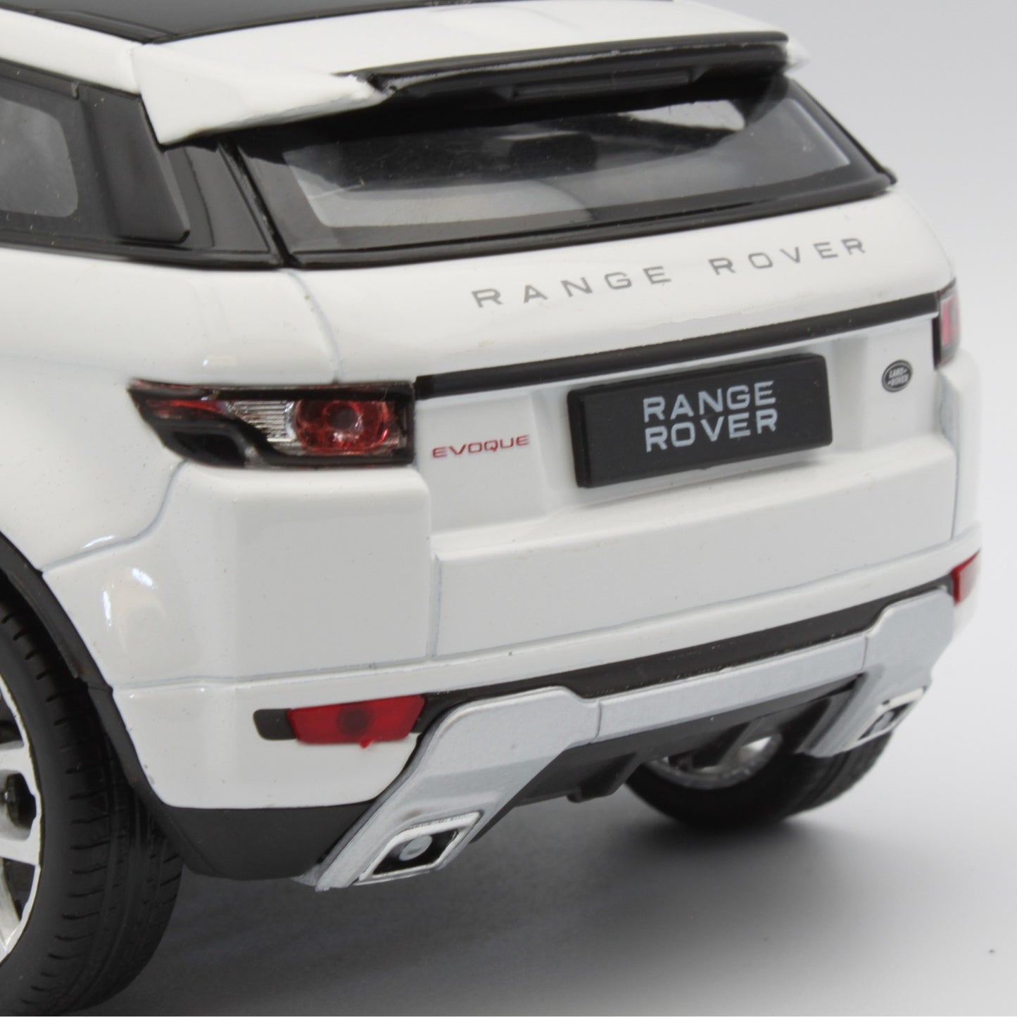 Range Rover Evoque 3 Door in White
