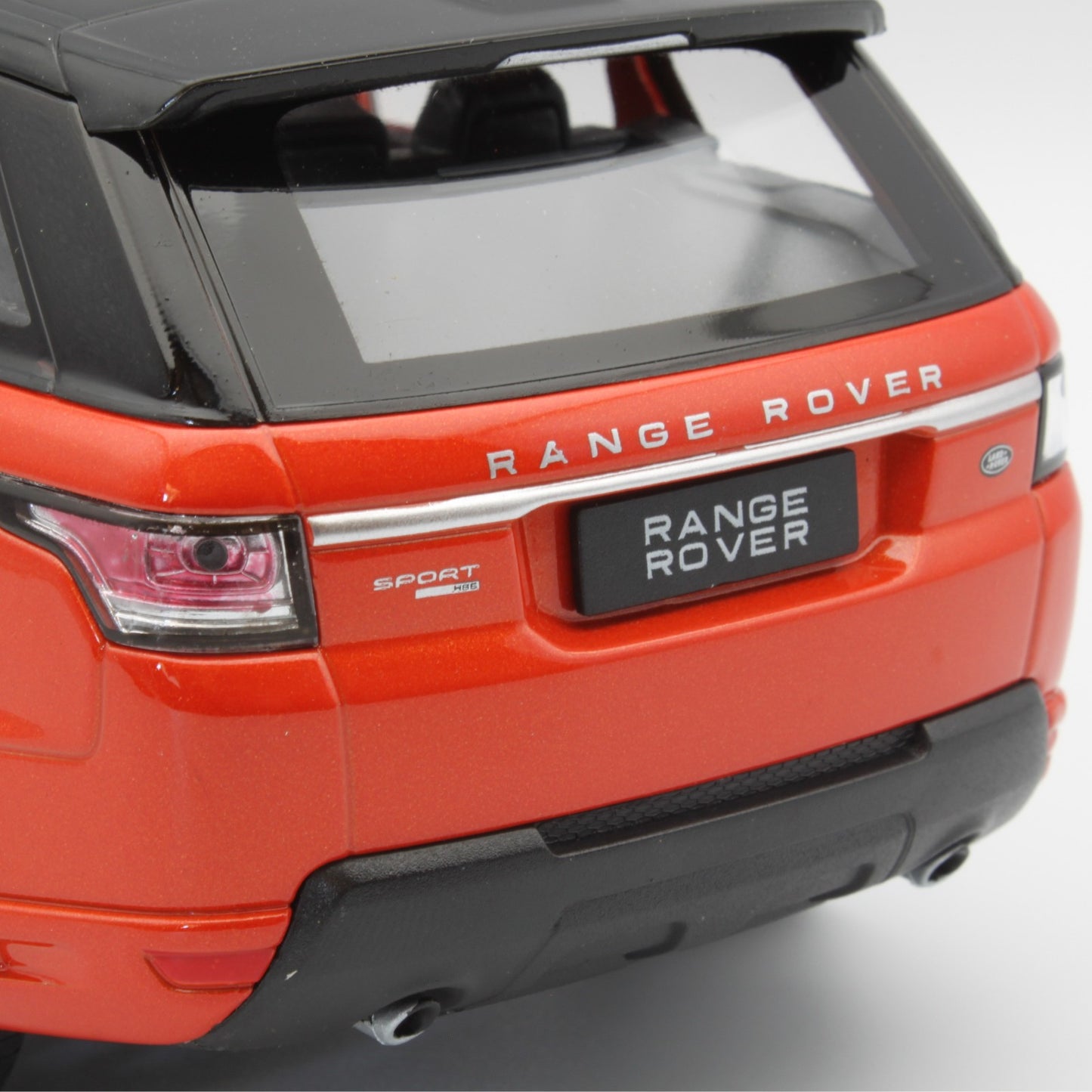 Range Rover Sport (2015) in Metallic Orange