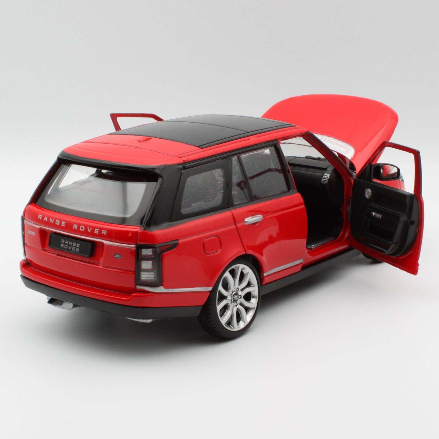 Range Rover Vogue in Red