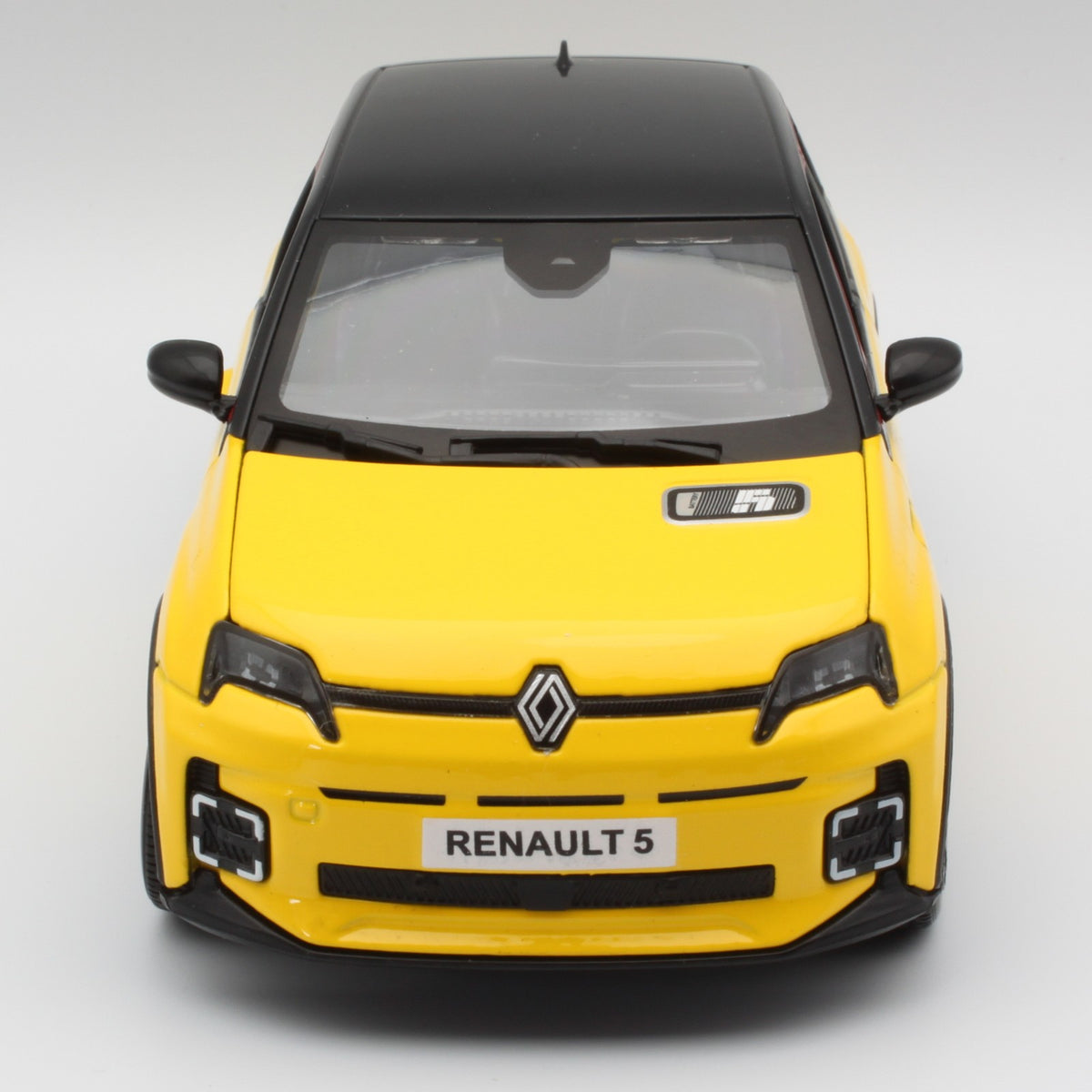 Renault 5 E-Tech (2026) in Yellow