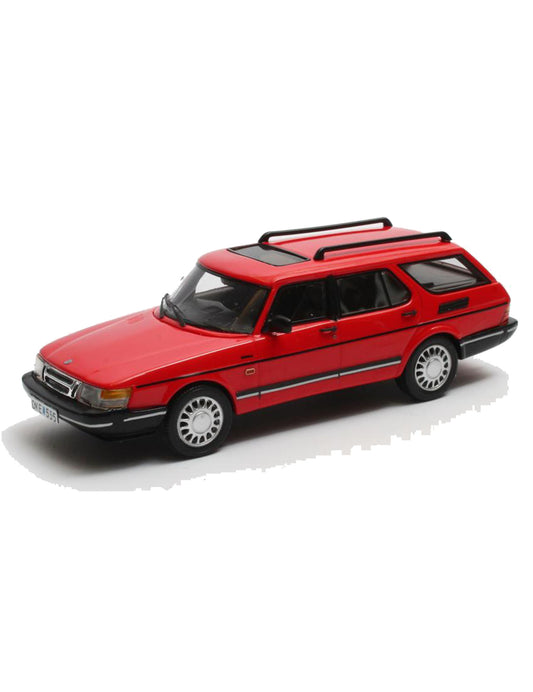 Saab 900 Safari Estate (1990) in red