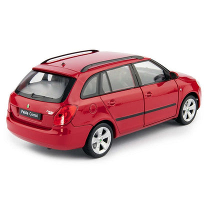 Skoda Fabia Combi II (2009) in Red