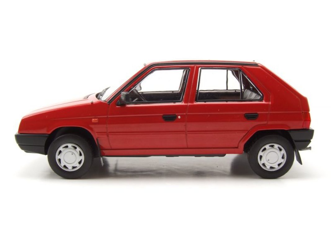 Skoda Favorit (1989) in Red