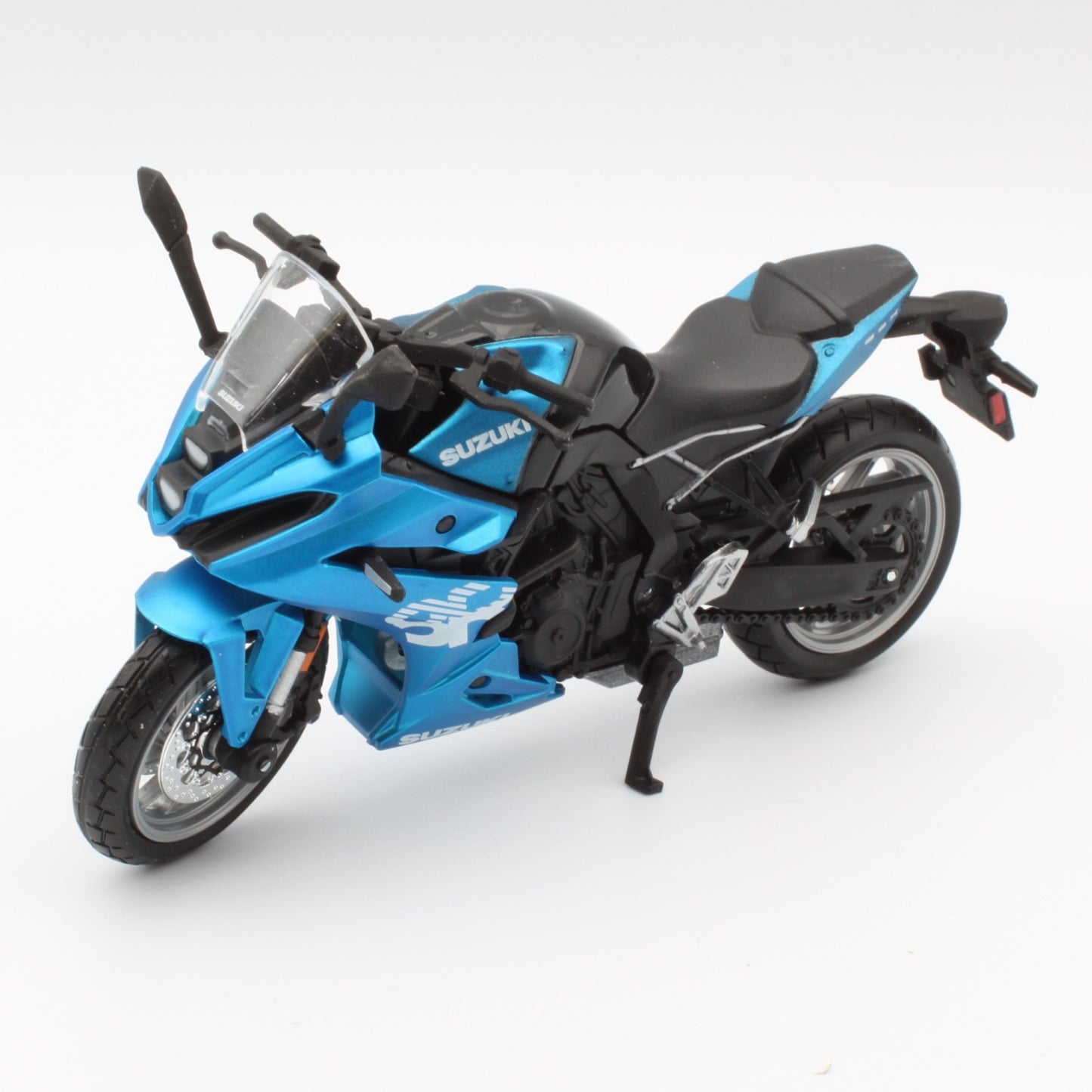 Suzuki GSX-8R in Blue