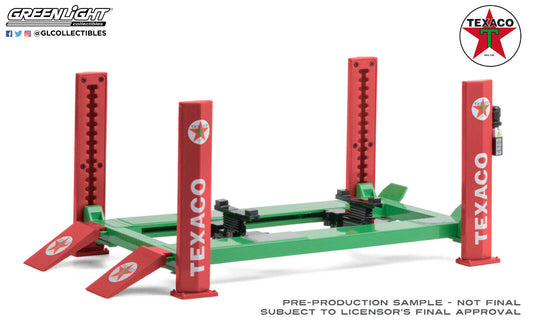 Texaco Four Post Lift in Red/Green