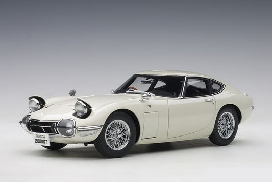 Toyota 2000 GT Coupe Wire Spoke Wheels (1965) in White