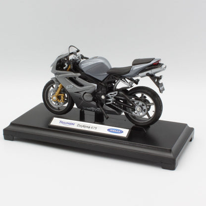Triumph Daytona (675) in grey