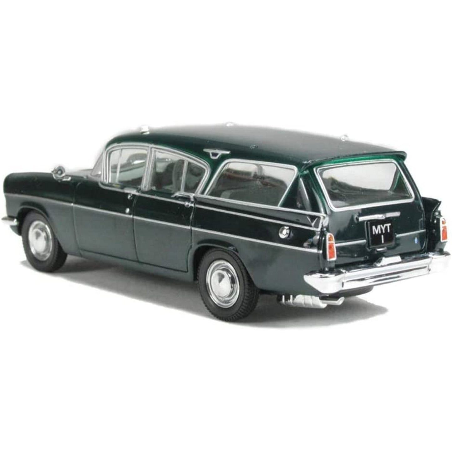 Vauxhall Cresta Estate (Queen Elizabeth) in Green