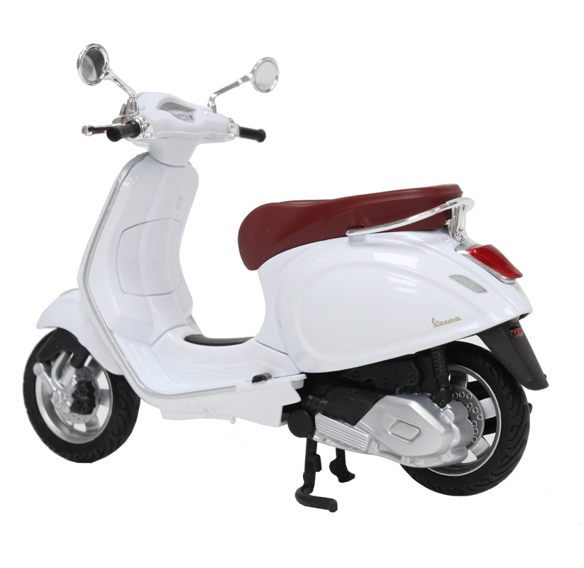 Vespa Primavera 150 (2014) in White