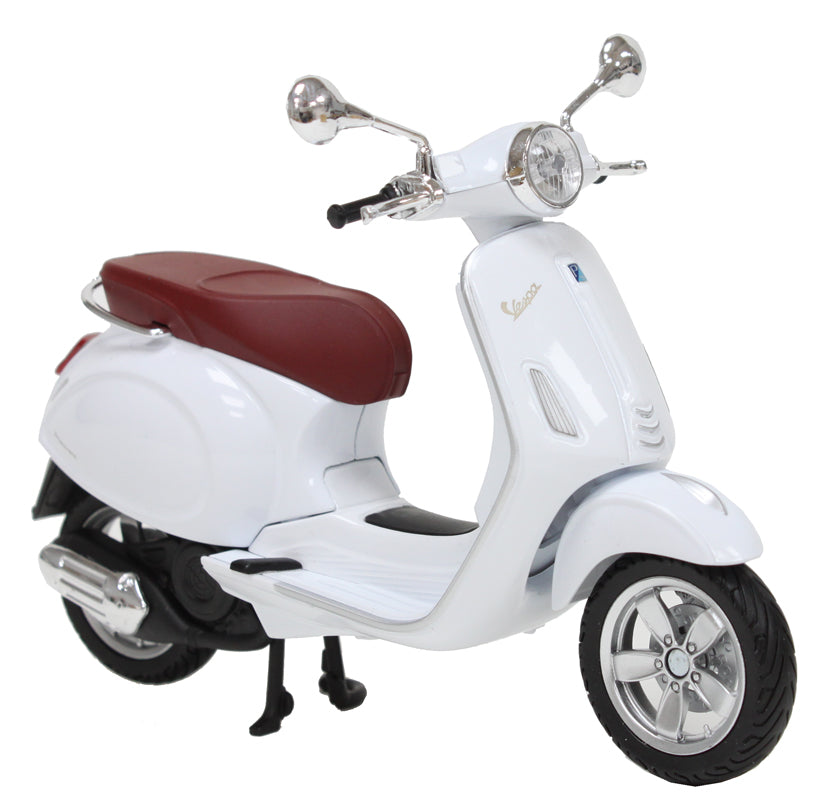 Vespa Primavera 150 (2014) in White