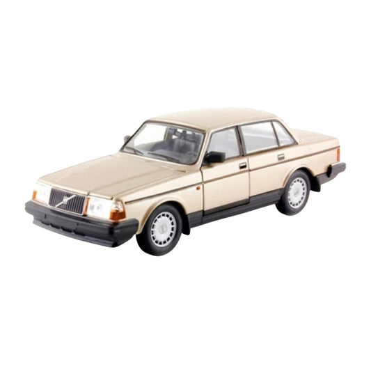 Volvo 240 GL in Gold