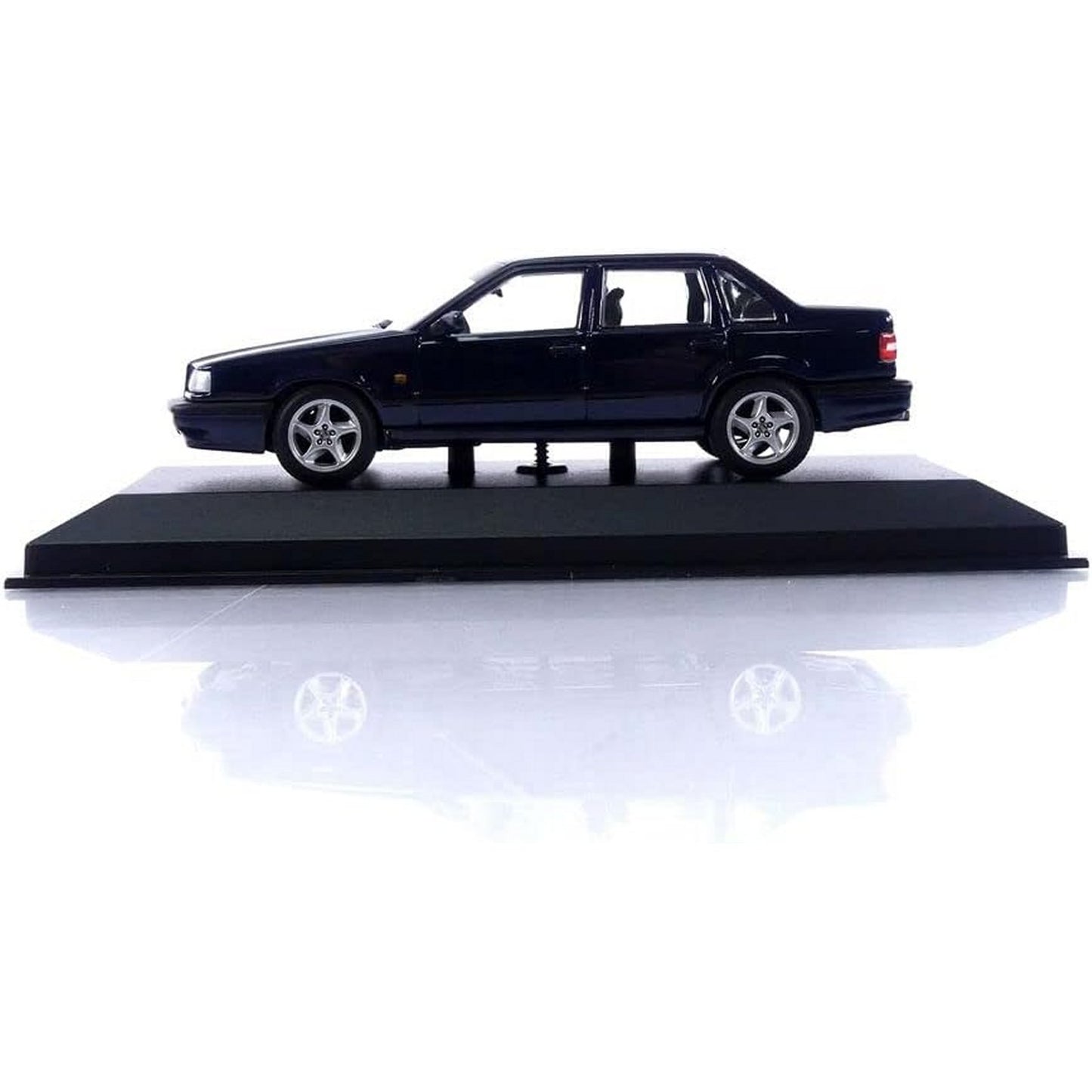 Volvo 850 (1994) in Dark Blue