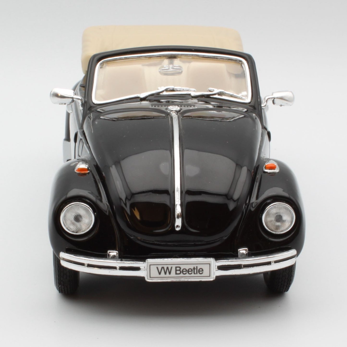 VW Beetle Cabriolet (1959) in black