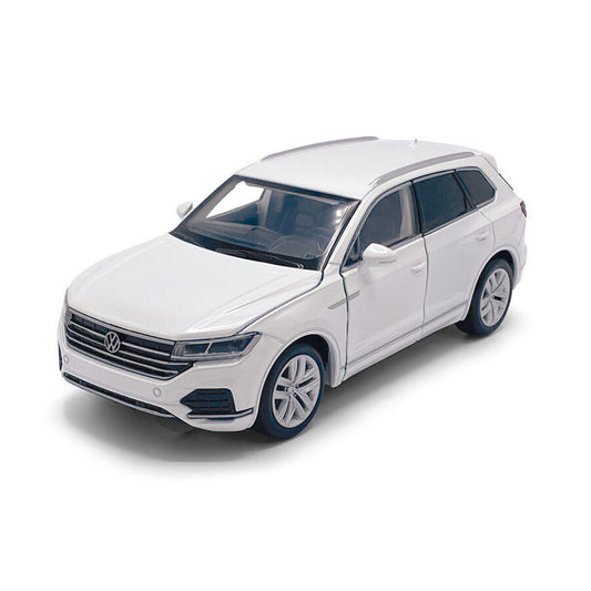 VW Touareg in White